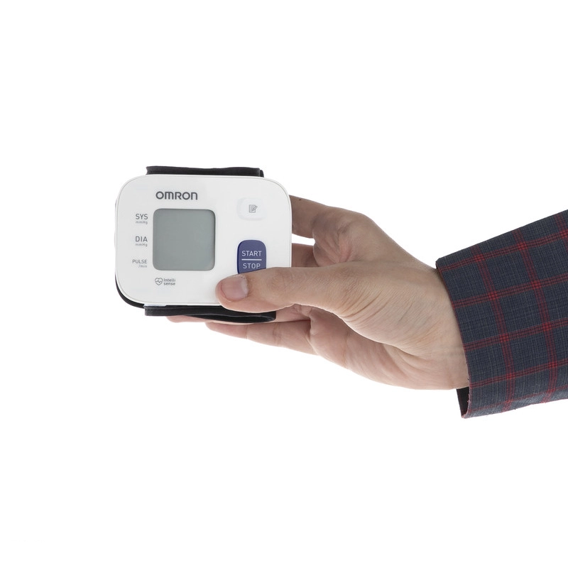 omron-rs1-wrist-blood-pressure-monitor3